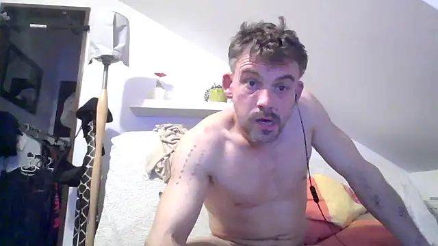 CambitchboyのライブXXXチャット