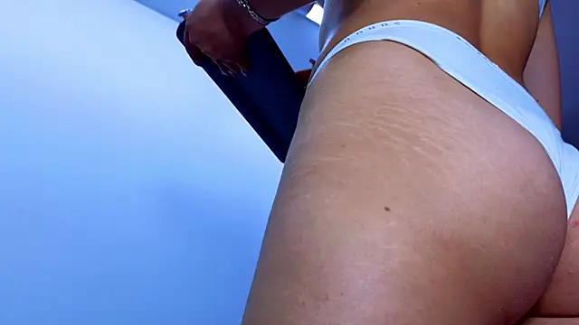 Show modela Abby-Hot- na web-kameri