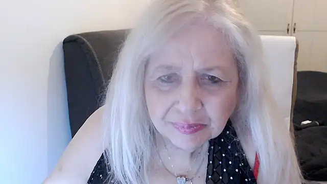 SusiLifeXXX Adlı Modelin Canlı XXX Sohbeti