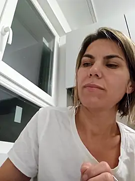 FeliciaKrige élő XXX-chatje