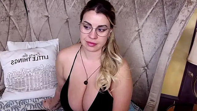 BustyGizelle Live XXX-Chat