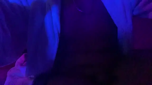 Guyst049 Webcam-Show