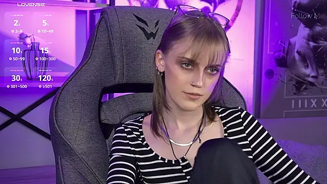 KiraMontoya live XXX chat