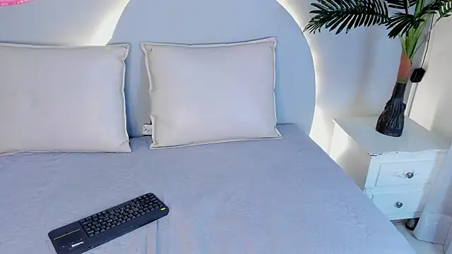 CannelaSmith Live XXX-chat