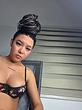 alaia_princess Chat XXX in diretta