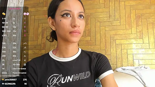 MegannBabby Adlı Modelin Canlı XXX Sohbeti