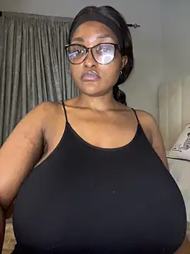 Chatroom XXX en direct de Bustygoddess32