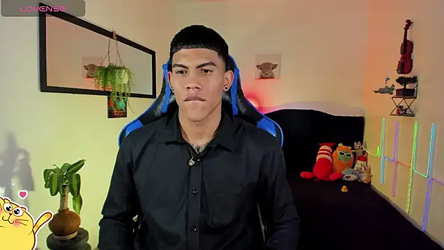 Damian_latinxxx 网络视讯表演