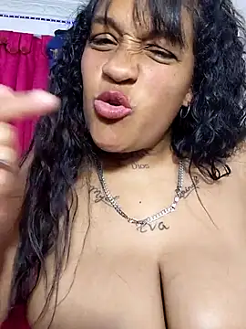 Michelle_Brito1: онлайн-секс-чат