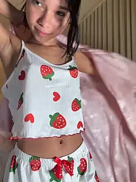 marce_algara élő XXX-chatje