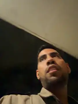 EnriquePersian197's Webcam Show