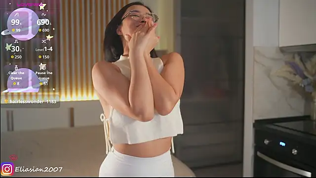 Eliasiann Live XXX chat