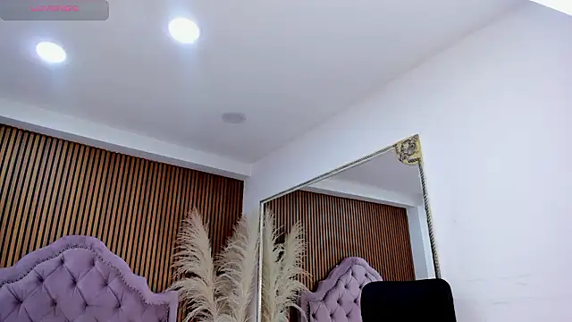 SelenaStonne – Naživo XXX chat