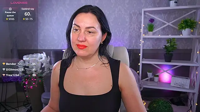 VelvetLuck's Live XXX Chat