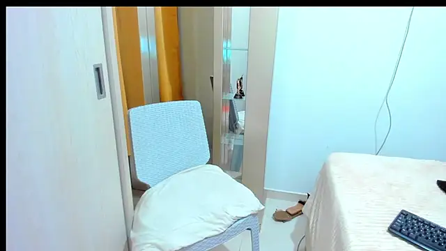 Chat +18 de alaskmiller1 ao vivo