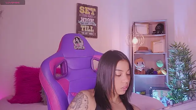 madelyn_rose_ Adlı Modelin Canlı XXX Sohbeti