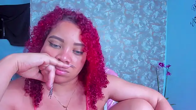 AngelaCoffee élő XXX-chatje