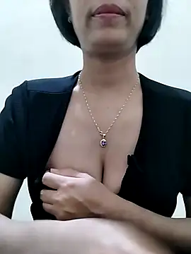 love_sexy090 Adlı Modelin Canlı XXX Sohbeti