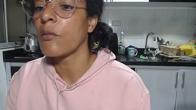 kateleyagreyのウェブカメラショー