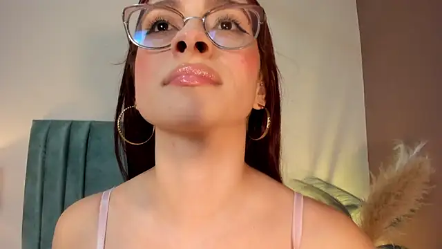 XXX chat uživo modela AndraCyruss