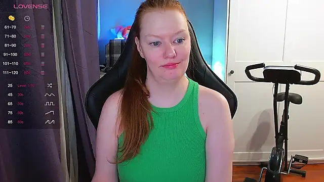 XXX chat uživo modela Lady_Inari