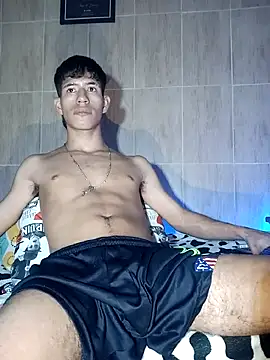 dareck_18 élő XXX-chatje