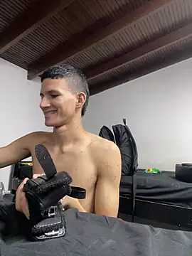 Sophi_and_Jack: απευθείας συνομιλία ΧΧΧ