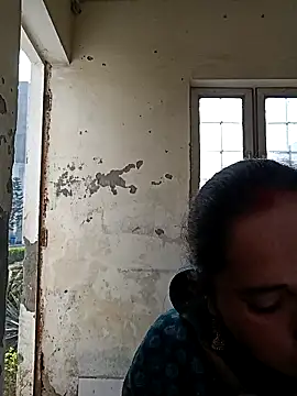 Show modela Cute-karisma1234 na web-kameri