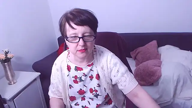 ChristaRose: онлайн-секс-чат