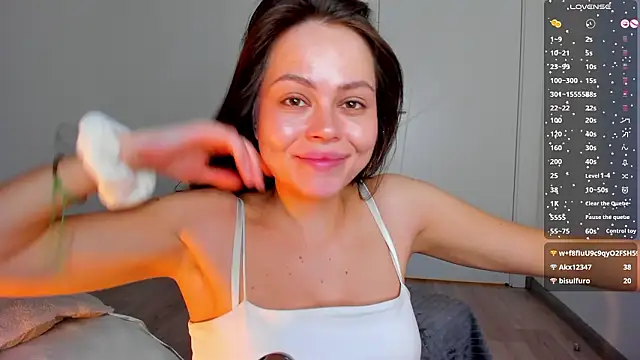 Kelly_Cuutie live XXX chat