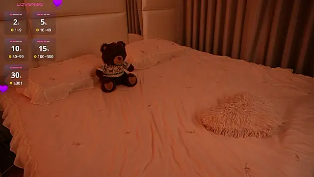 Lilly_Colins élő XXX-chatje