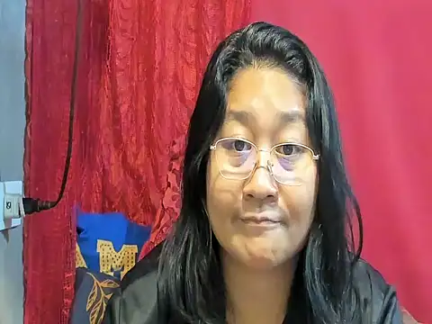 PINAYSUNSHINE38: διαδικτυακό σόου στην κάμερα