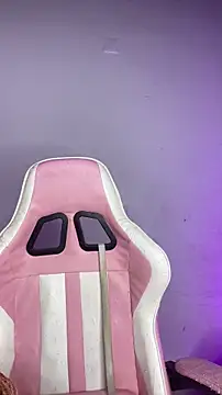 XXX chat uživo modela Alexandrax_