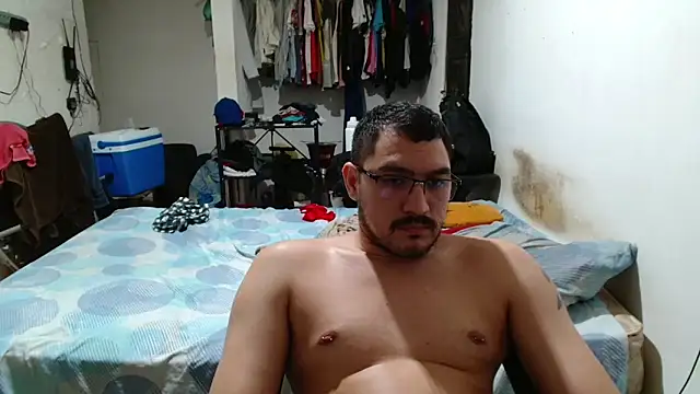 Leonino231 Adlı Modelin Web Kamerası Şovu