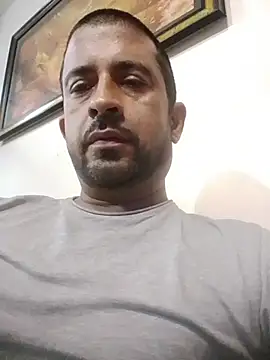 XxX_KING30 élő XXX-chatje