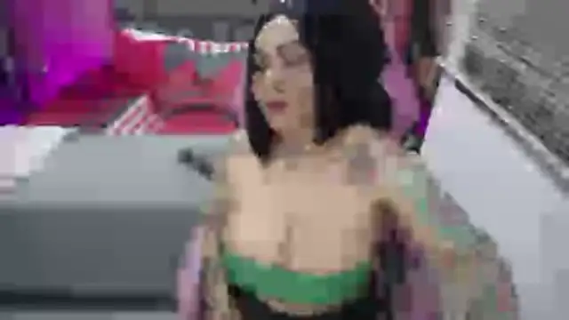 JEENEVIEVE Live XXX-chat