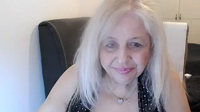 دردشة SusiLifeXXX الجنسية المباشرة