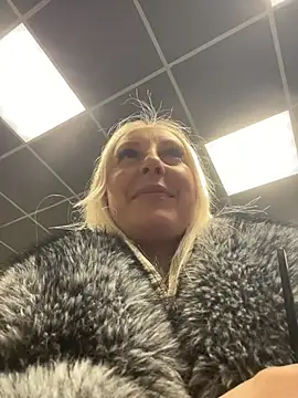 แชท XXX สดของ MerlinDave