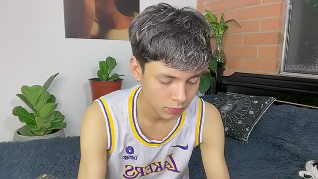 Andy_Belier23 网络视讯表演