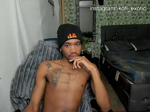 Kofi_exotic_2: διαδικτυακό σόου στην κάμερα