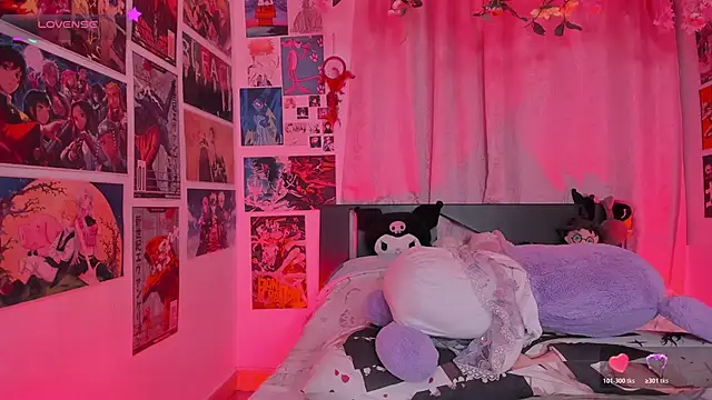 MissCurvyTop Chat XXX live