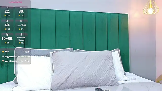 Ashley_Evans22: онлайн-секс-чат