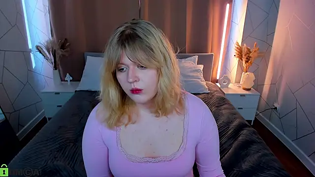 luna_c0ra's Live XXX Chat