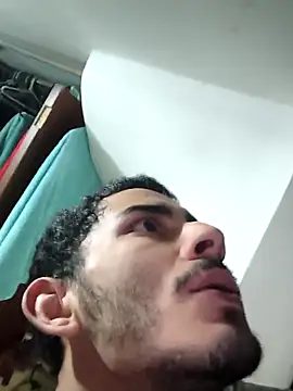 Exlifer Chat XXX live