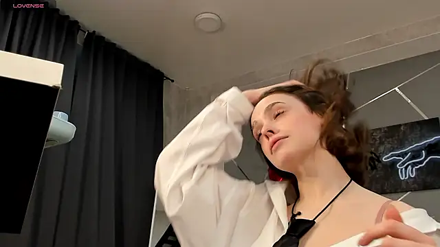 naomi_reissのライブXXXチャット