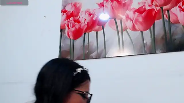 pinky_f00x: онлайн-секс-чат