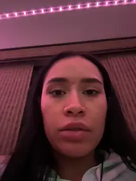 XXX chat uživo modela Zoe_dim