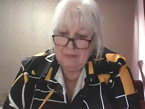 Alexia64231 Show in webcam