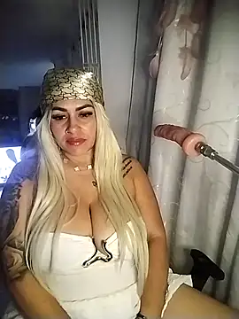 XXX chat uživo modela chelaqueen_