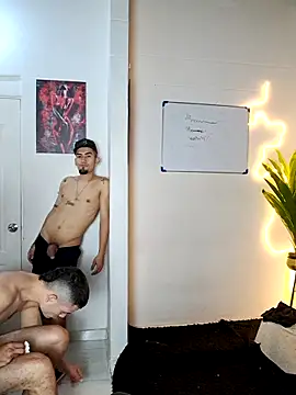 royalgirls_x: διαδικτυακό σόου στην κάμερα